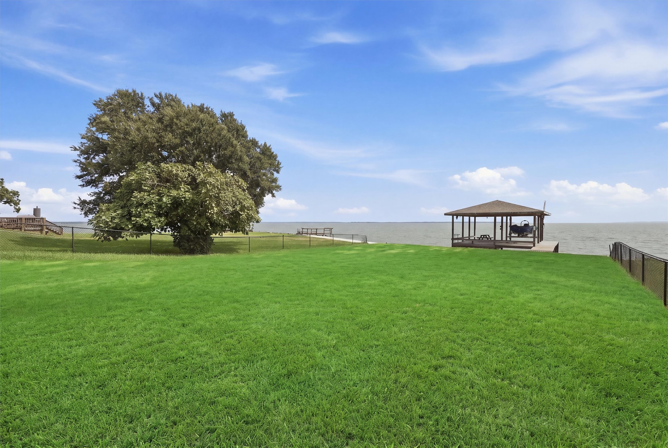  281 Fishermans Bend Drive - 物件實景