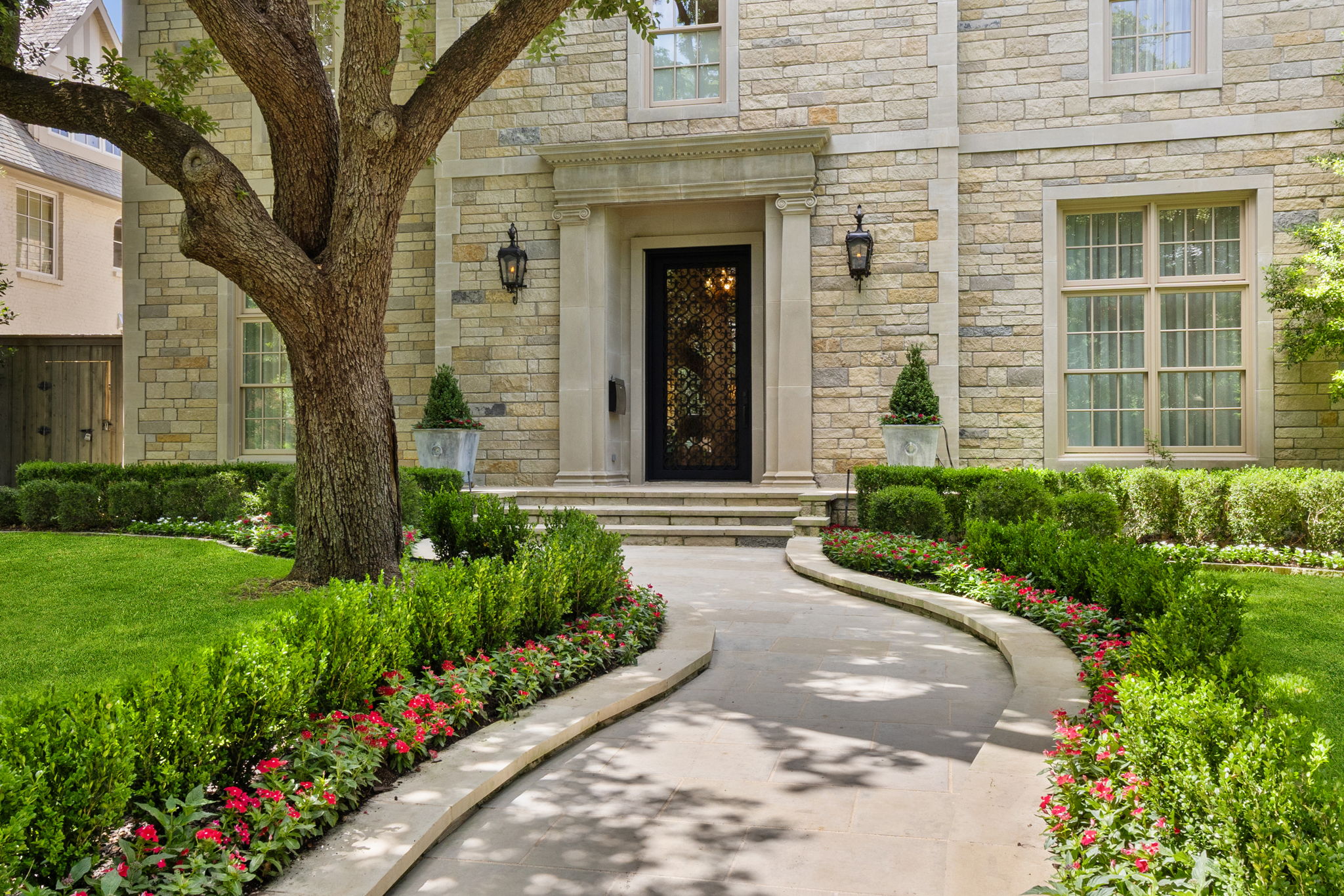  Meticulously Reimagined Luxury at Its Finest - 物件實景
