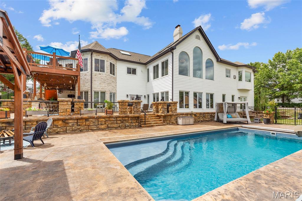 Weldon Spring, Missouri, 63304, United States, 6 Bedrooms Bedrooms, ,5 BathroomsBathrooms,Residential,For Sale,1926169