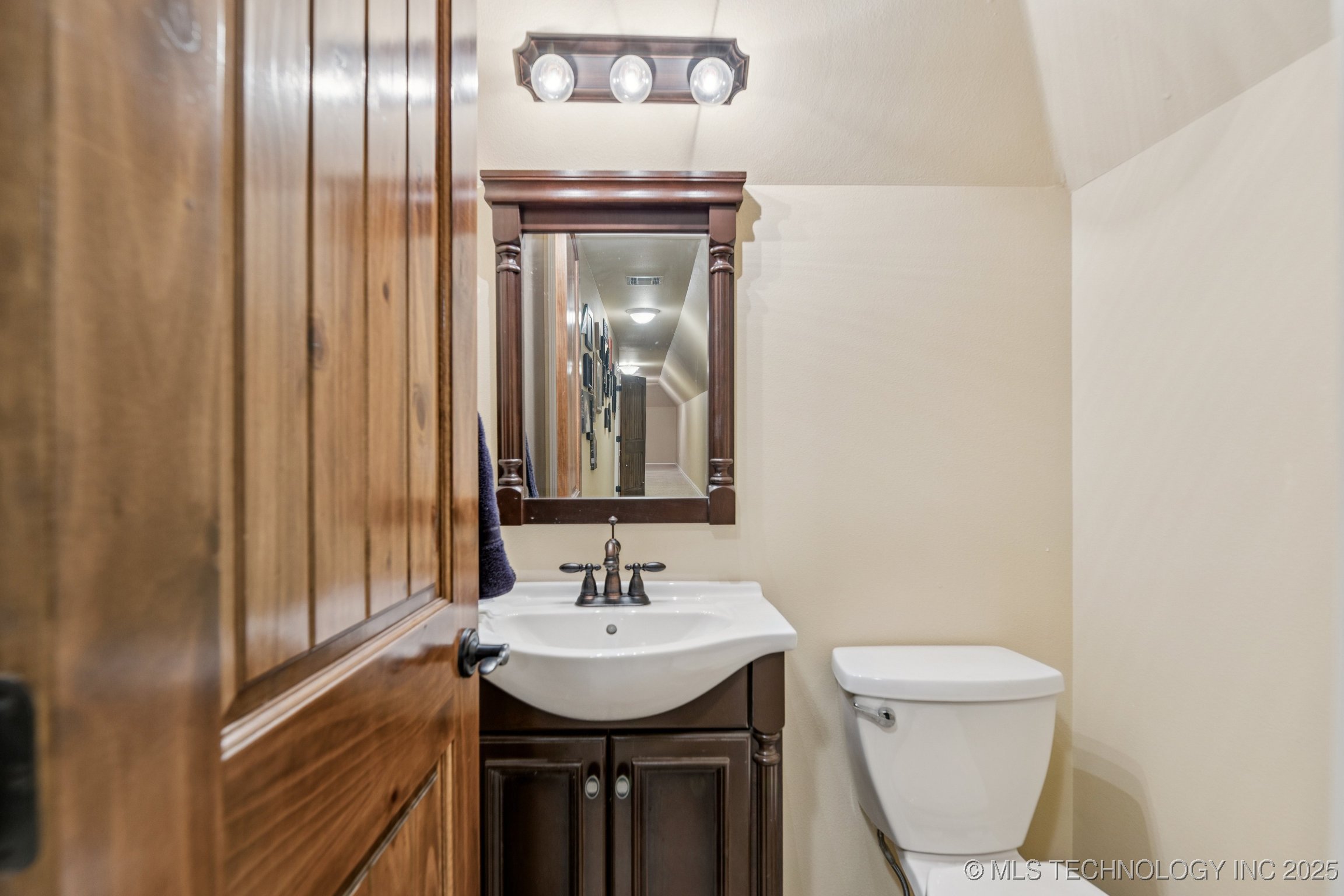 Sapulpa, Oklahoma, 74066, United States, 4 Bedrooms Bedrooms, ,4 BathroomsBathrooms,Residential,For Sale,1940003