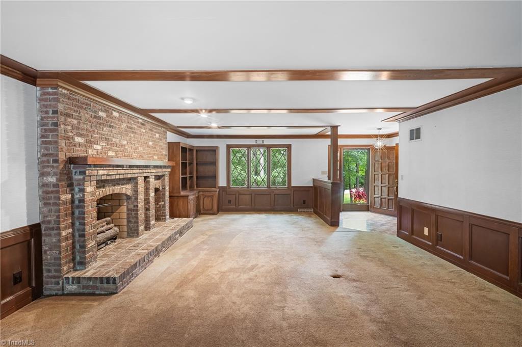 High Point, North Carolina, 27265, United States, 4 Bedrooms Bedrooms, ,4 BathroomsBathrooms,Residential,For Sale,1900964