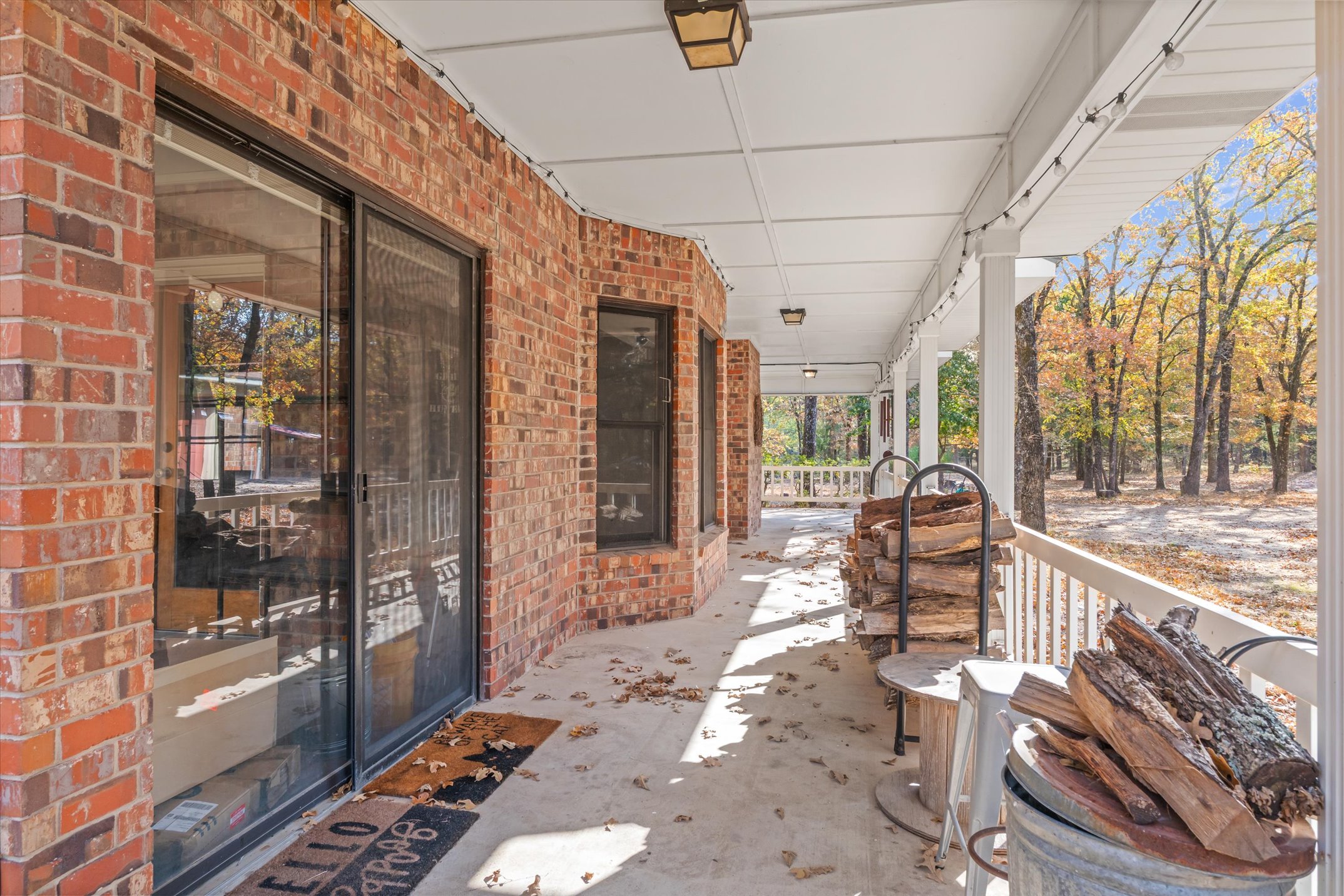 Wills Point, Texas, 75169, United States, 4 Bedrooms Bedrooms, ,4 BathroomsBathrooms,Residential,For Sale,1996475