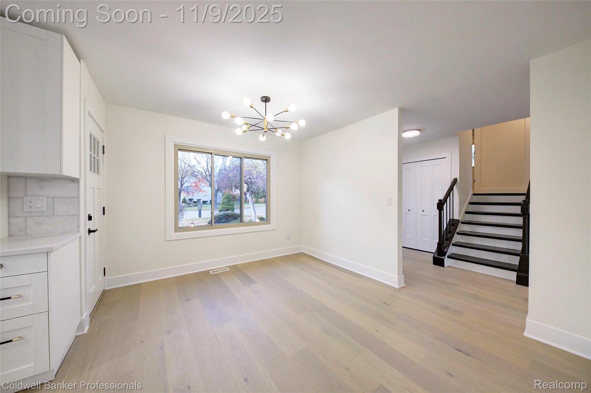 Troy, Michigan, 48085, United States, 4 Bedrooms Bedrooms, ,2 BathroomsBathrooms,Residential,For Sale,1989080