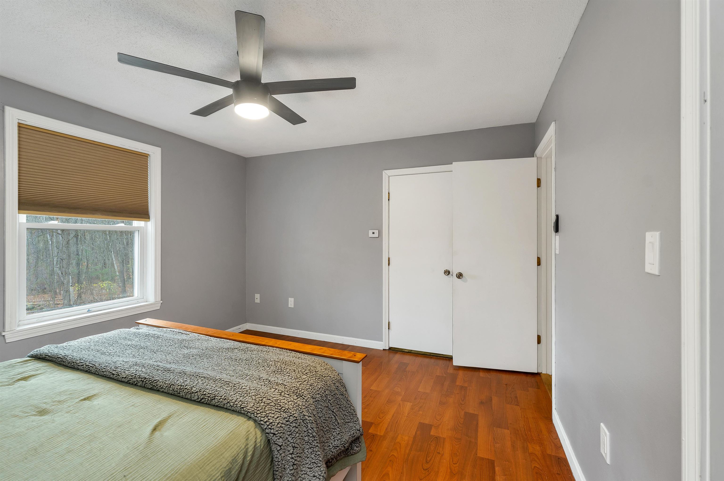 Hooksett, New Hampshire, 03106, United States, 3 Bedrooms Bedrooms, ,2 BathroomsBathrooms,Residential,For Sale,1992104