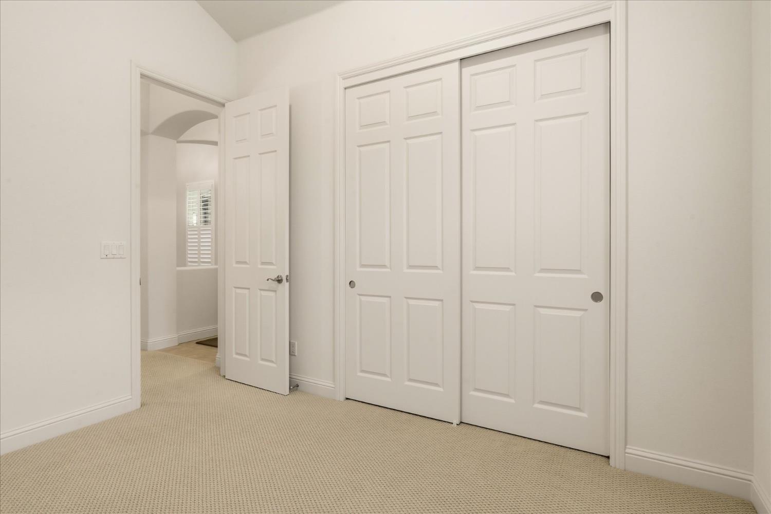 Clovis, California, 93619, United States, 3 Bedrooms Bedrooms, ,2 BathroomsBathrooms,Residential,For Sale,2005966