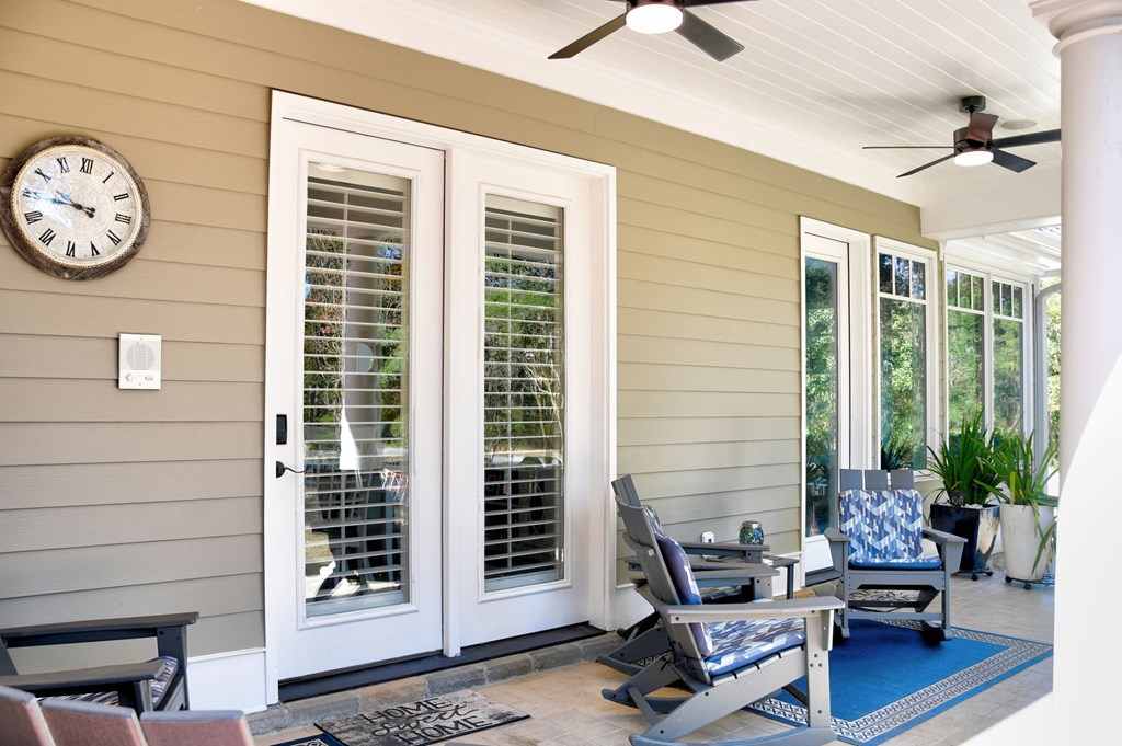 Valdosta, Georgia, 31601, United States, 4 Bedrooms Bedrooms, ,4 BathroomsBathrooms,Residential,For Sale,1995126