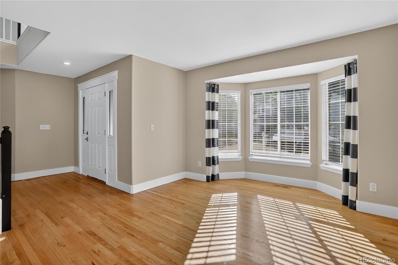 Highlands Ranch, Colorado, 80129, United States, 6 Bedrooms Bedrooms, ,3 BathroomsBathrooms,Residential,For Sale,1917876