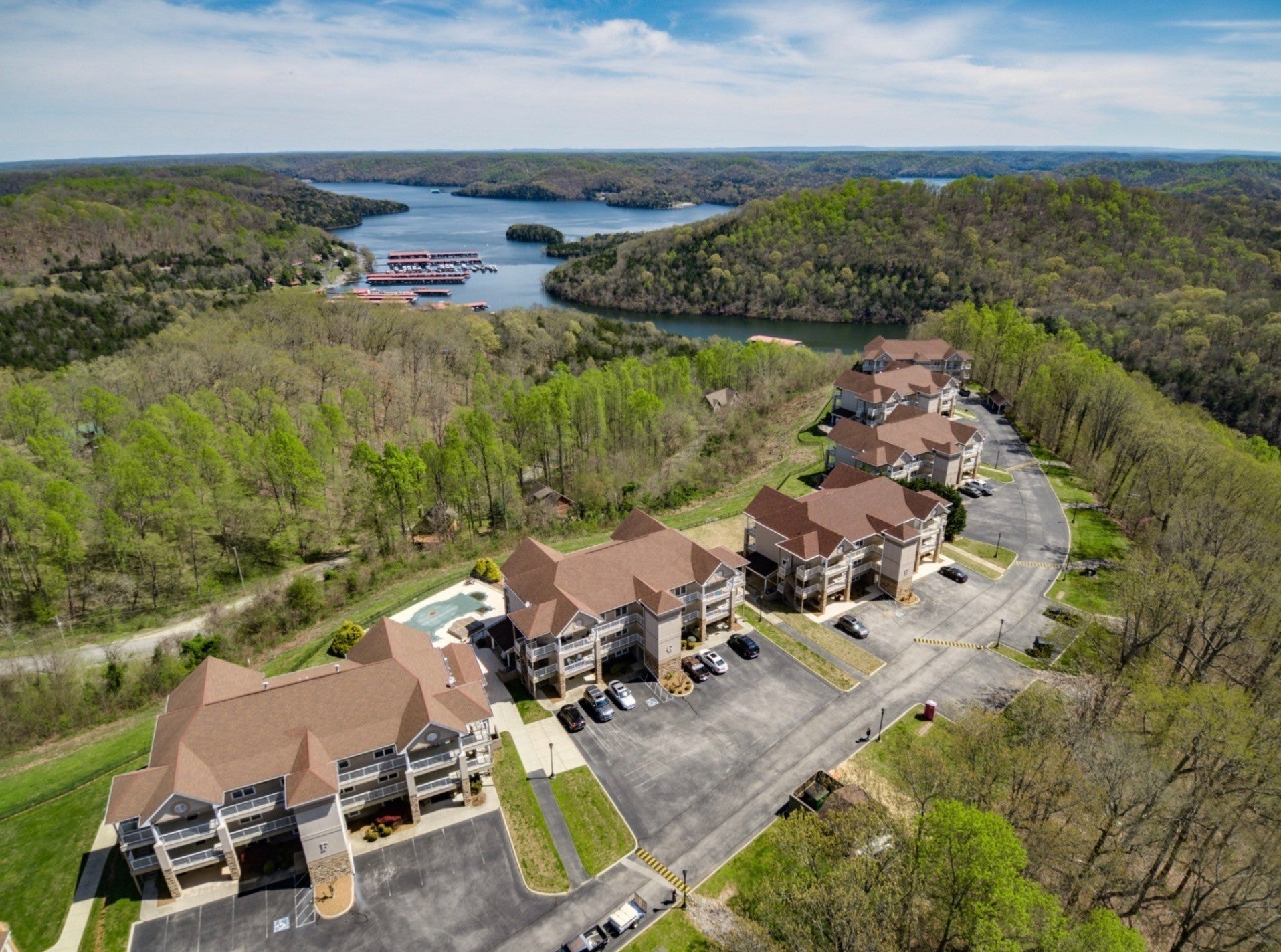 Lancaster, Tennessee, 38569, United States, 3 Bedrooms Bedrooms, ,2 BathroomsBathrooms,Residential,For Sale,2008994