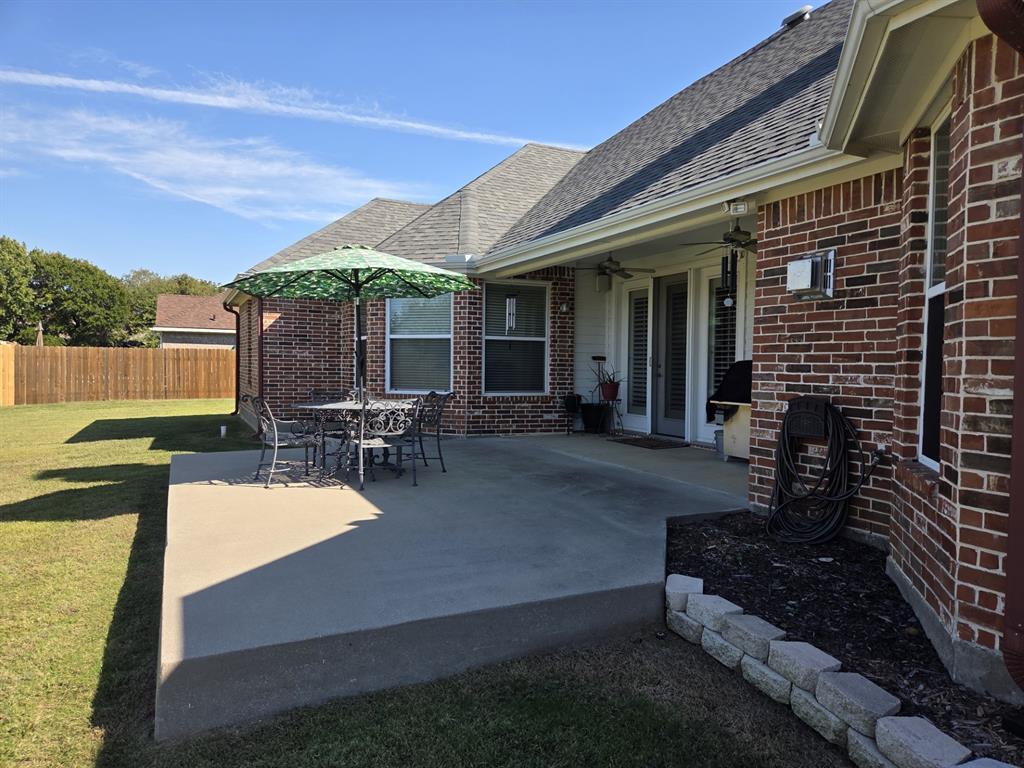 Shady Shores, Texas, 76208, United States, 3 Bedrooms Bedrooms, ,3 BathroomsBathrooms,Residential,For Sale,2011707