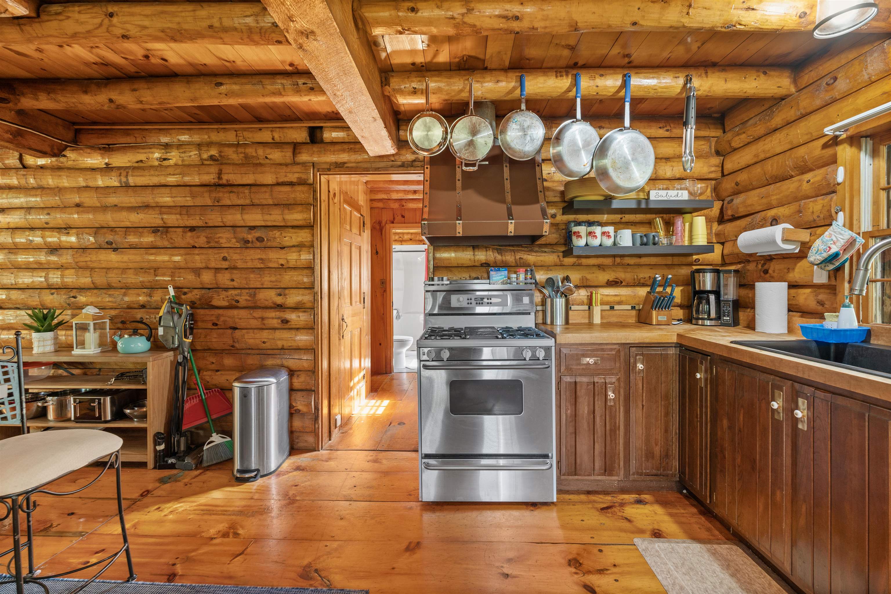 Alton, New Hampshire, 03810, United States, 4 Bedrooms Bedrooms, ,Residential,For Sale,1928654