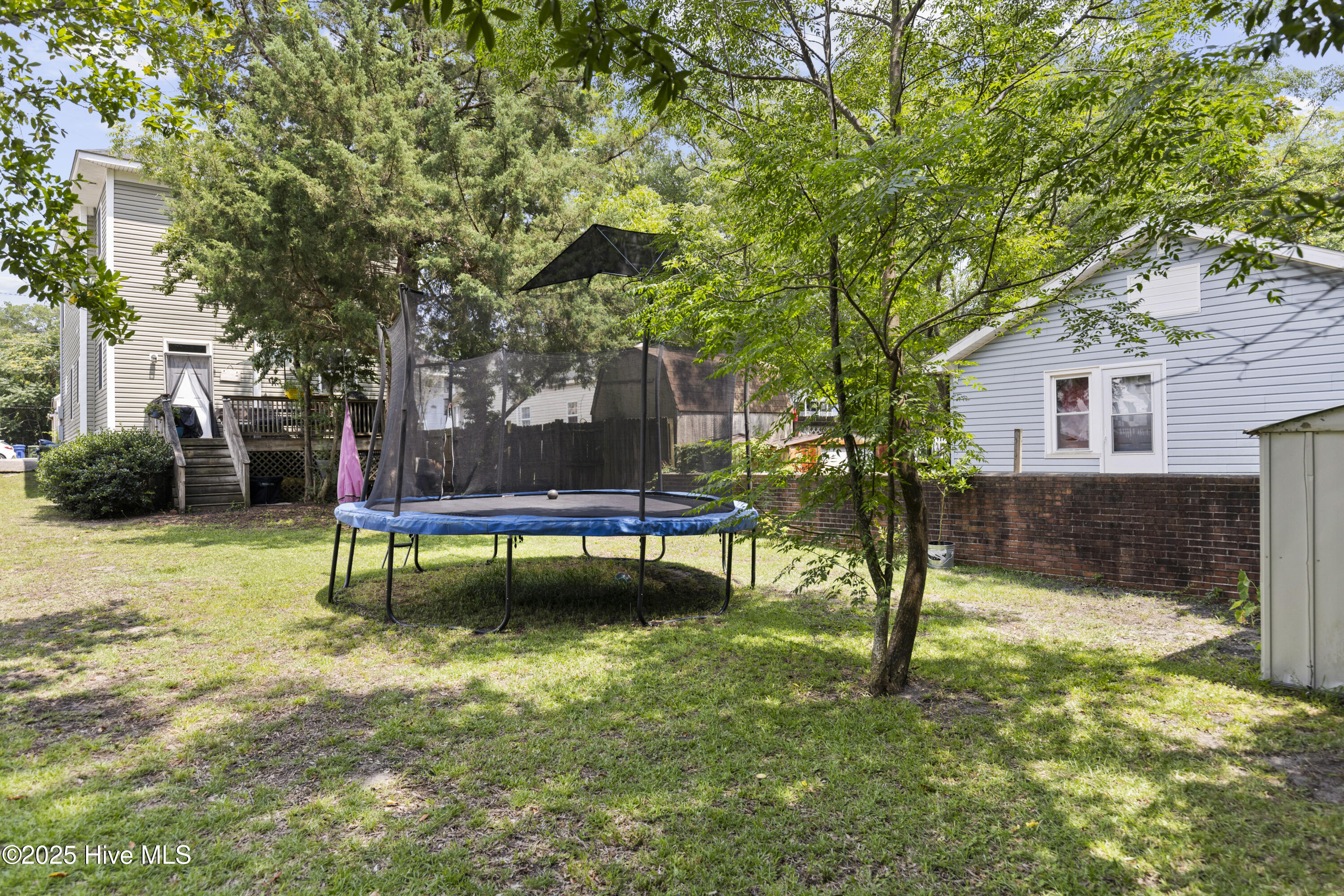 Wilmington, North Carolina, 28401, United States, 4 Bedrooms Bedrooms, ,3 BathroomsBathrooms,Residential,For Sale,1882857