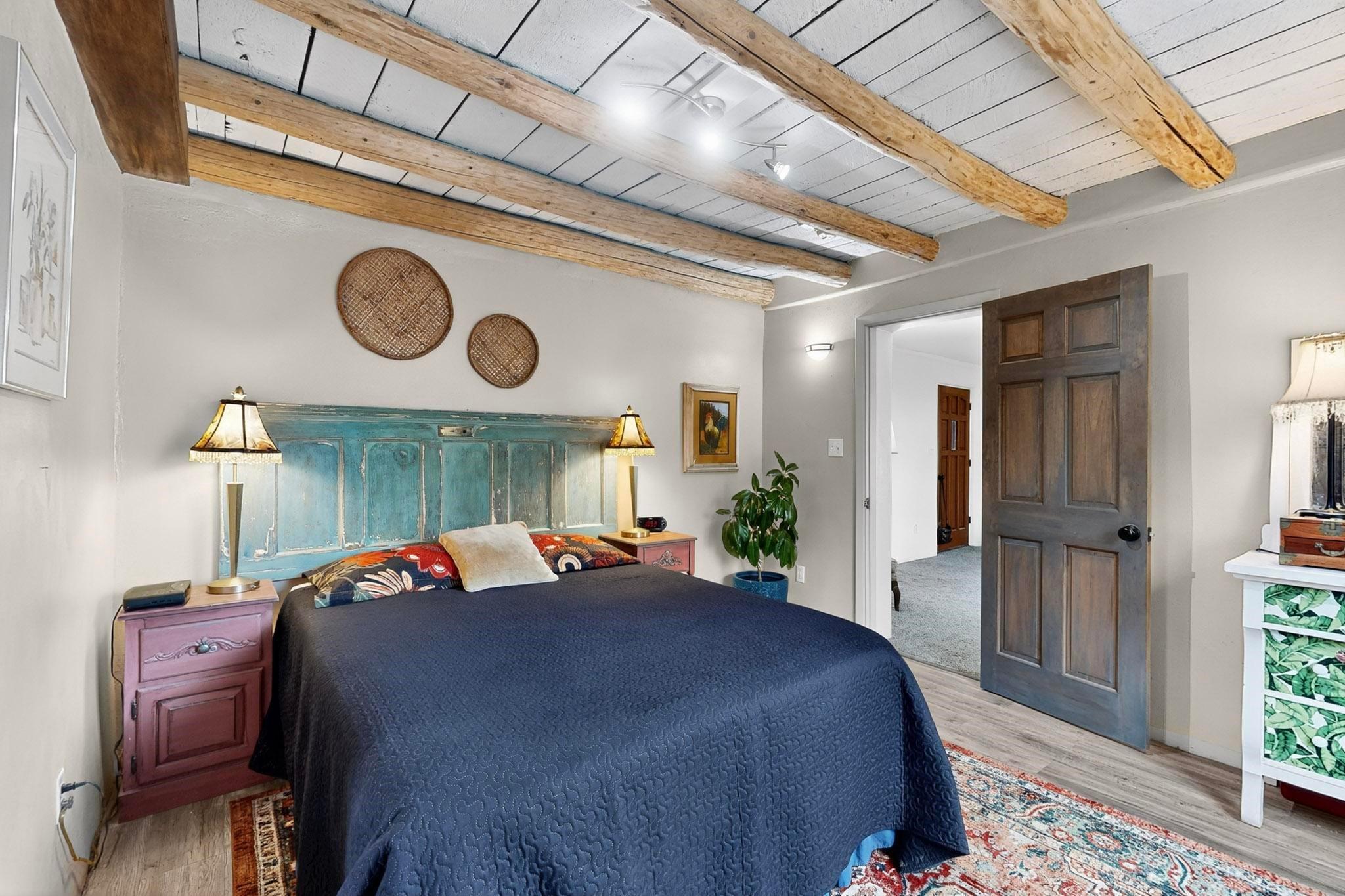 Santa Fe, New Mexico, 87505, United States, 3 Bedrooms Bedrooms, ,2 BathroomsBathrooms,Residential,For Sale,1971309