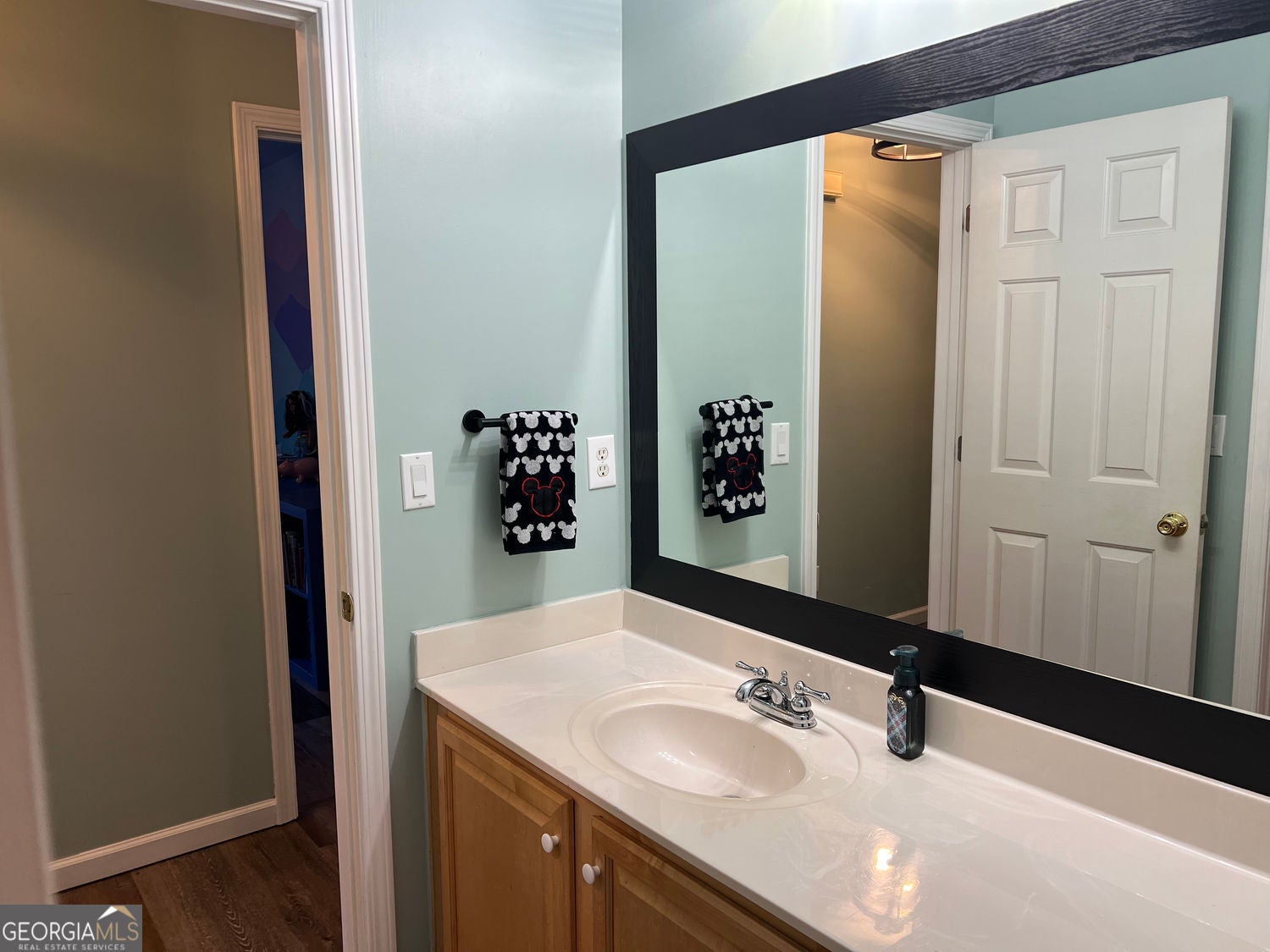 Woodstock, Georgia, 30188, United States, 4 Bedrooms Bedrooms, ,3 BathroomsBathrooms,Residential,For Sale,1914941