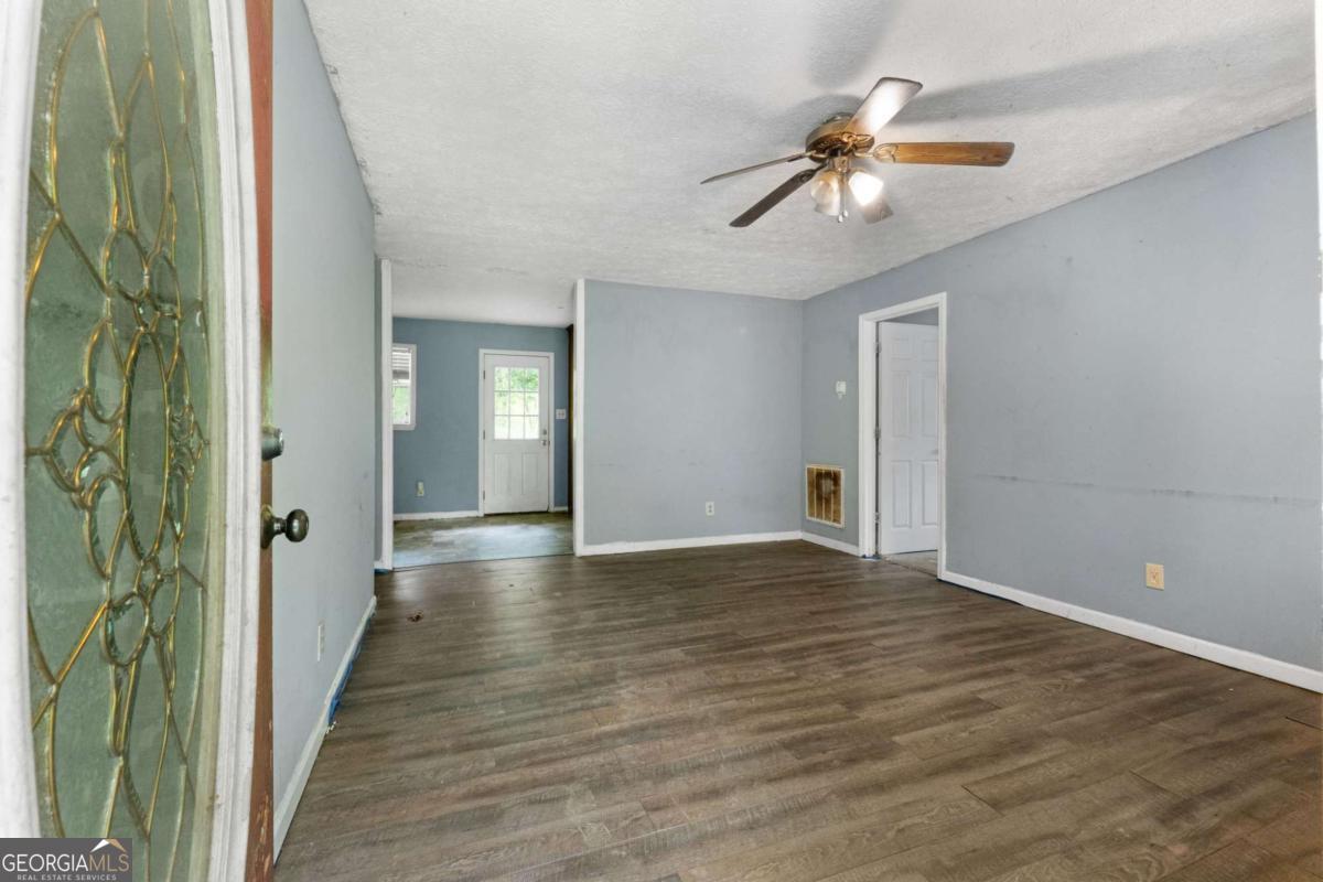 Jackson, Georgia, 30233, United States, 4 Bedrooms Bedrooms, ,3 BathroomsBathrooms,Residential,For Sale,1904373