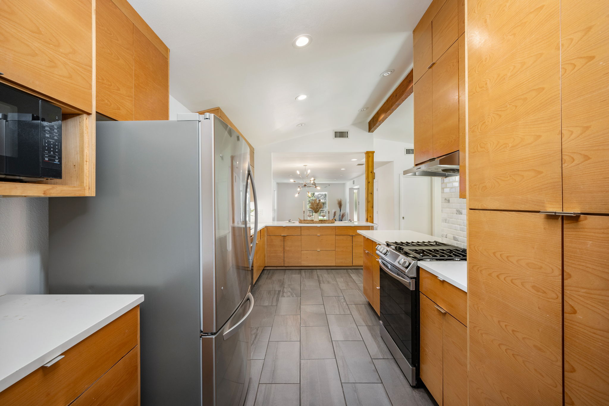  Refined Mid-Century Modern with Casita in Alamo Heights ISD - 物件實景