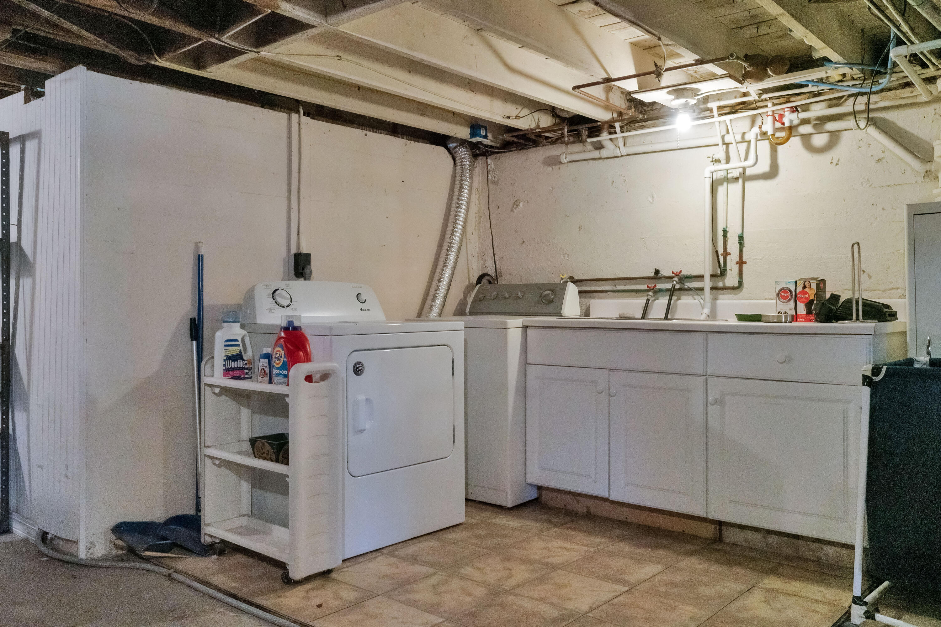 Biddeford, Maine, 04005, United States, 4 Bedrooms Bedrooms, ,2 BathroomsBathrooms,Residential,For Sale,1998354