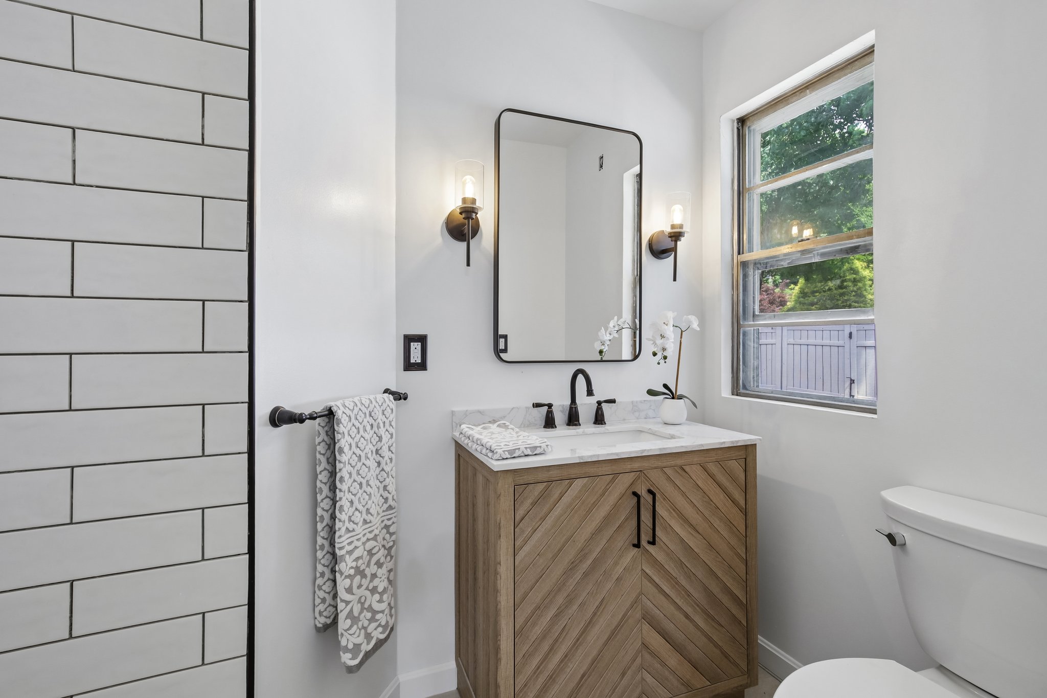  19 & 21 Lakeland Drive, Hopatcong, NJ 07843 - 物件實景
