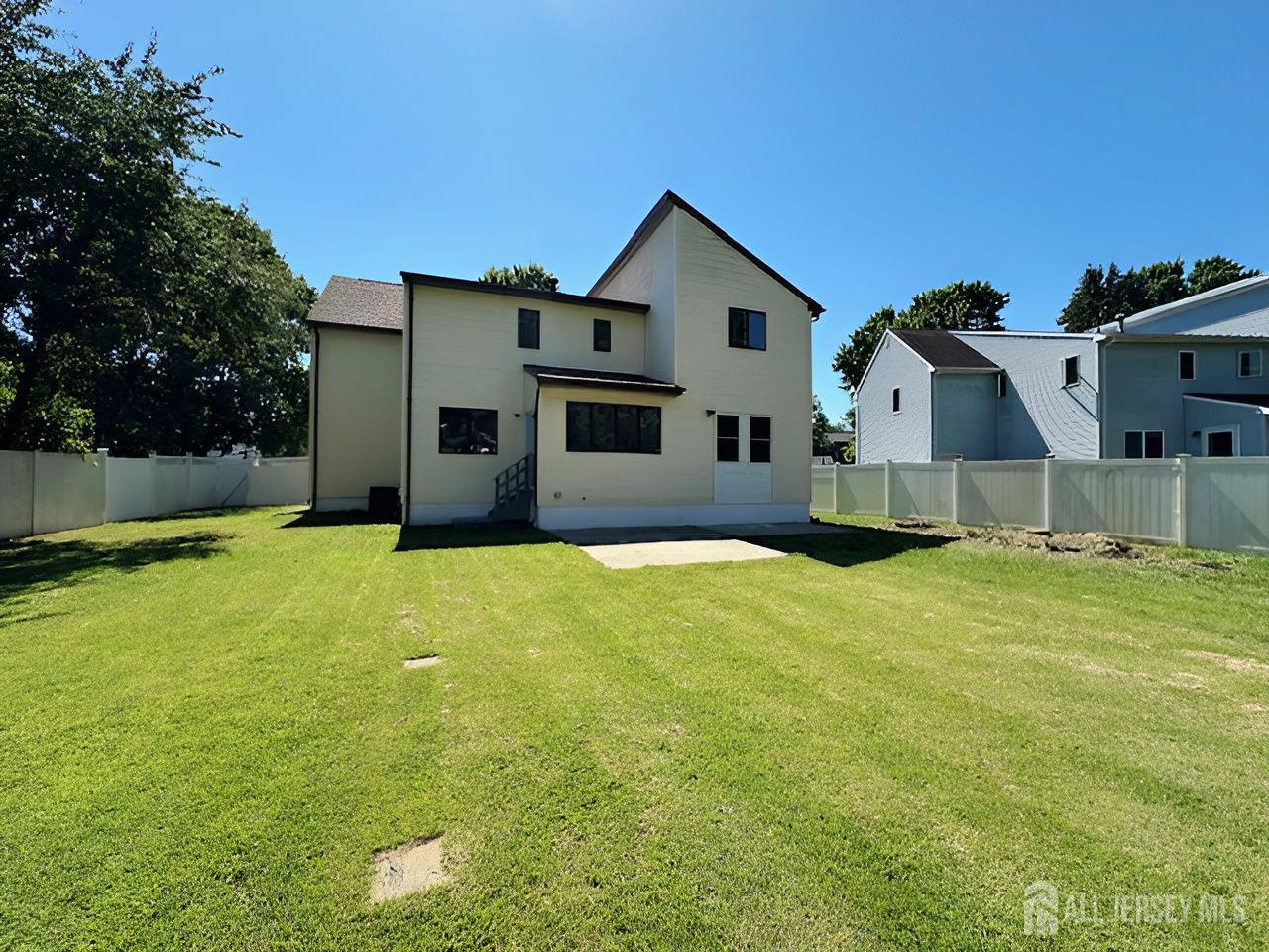 South Brunswick, New Jersey, 08810, United States, 4 Bedrooms Bedrooms, ,4 BathroomsBathrooms,Residential,For Sale,1978148