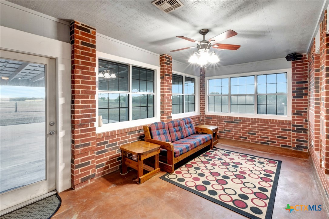 Victoria, Texas, 77904, United States, 3 Bedrooms Bedrooms, ,3 BathroomsBathrooms,Residential,For Sale,1989314