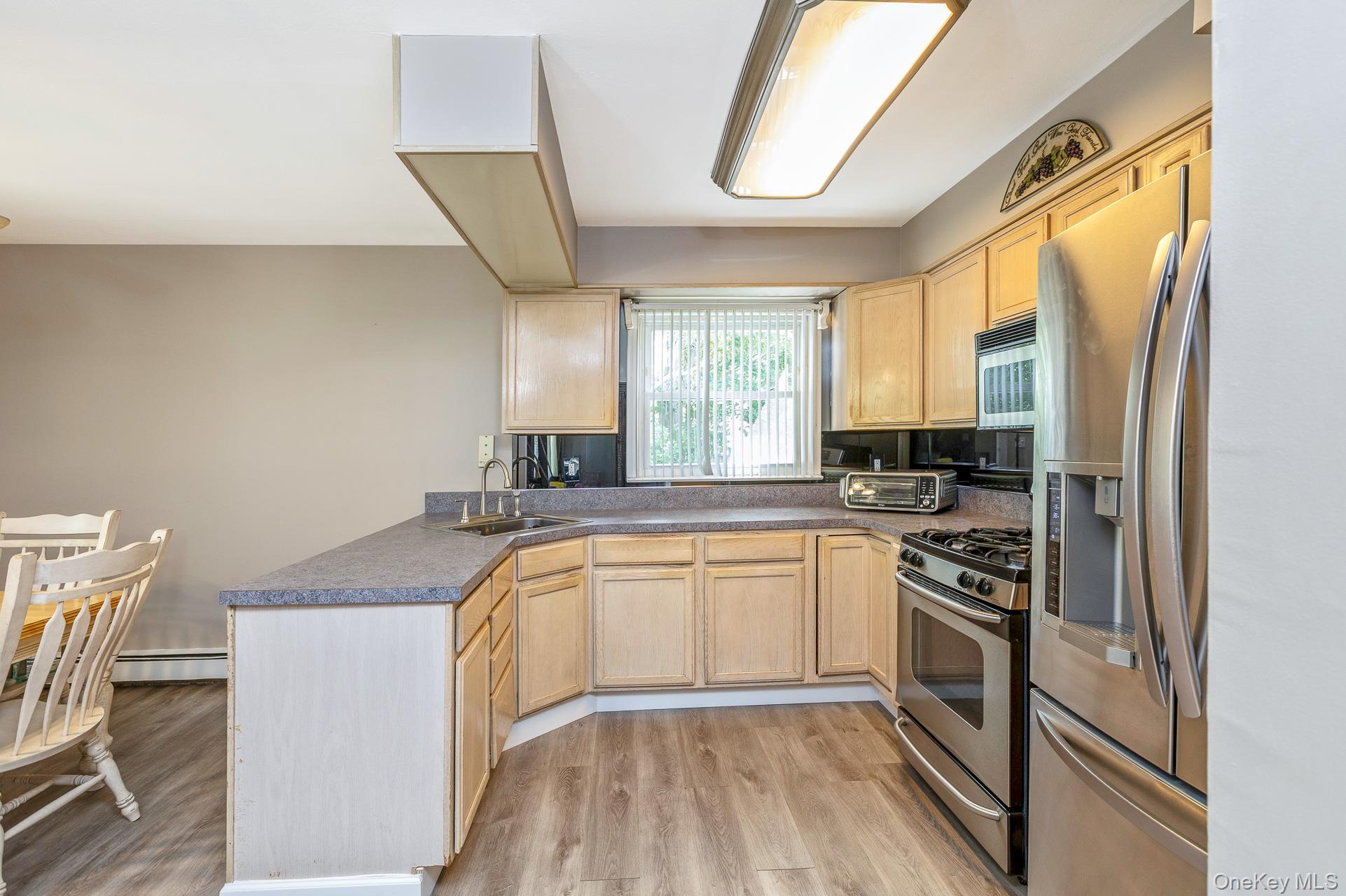 Shirley, New York, 11967, United States, 4 Bedrooms Bedrooms, ,4 BathroomsBathrooms,Residential,For Sale,1924990