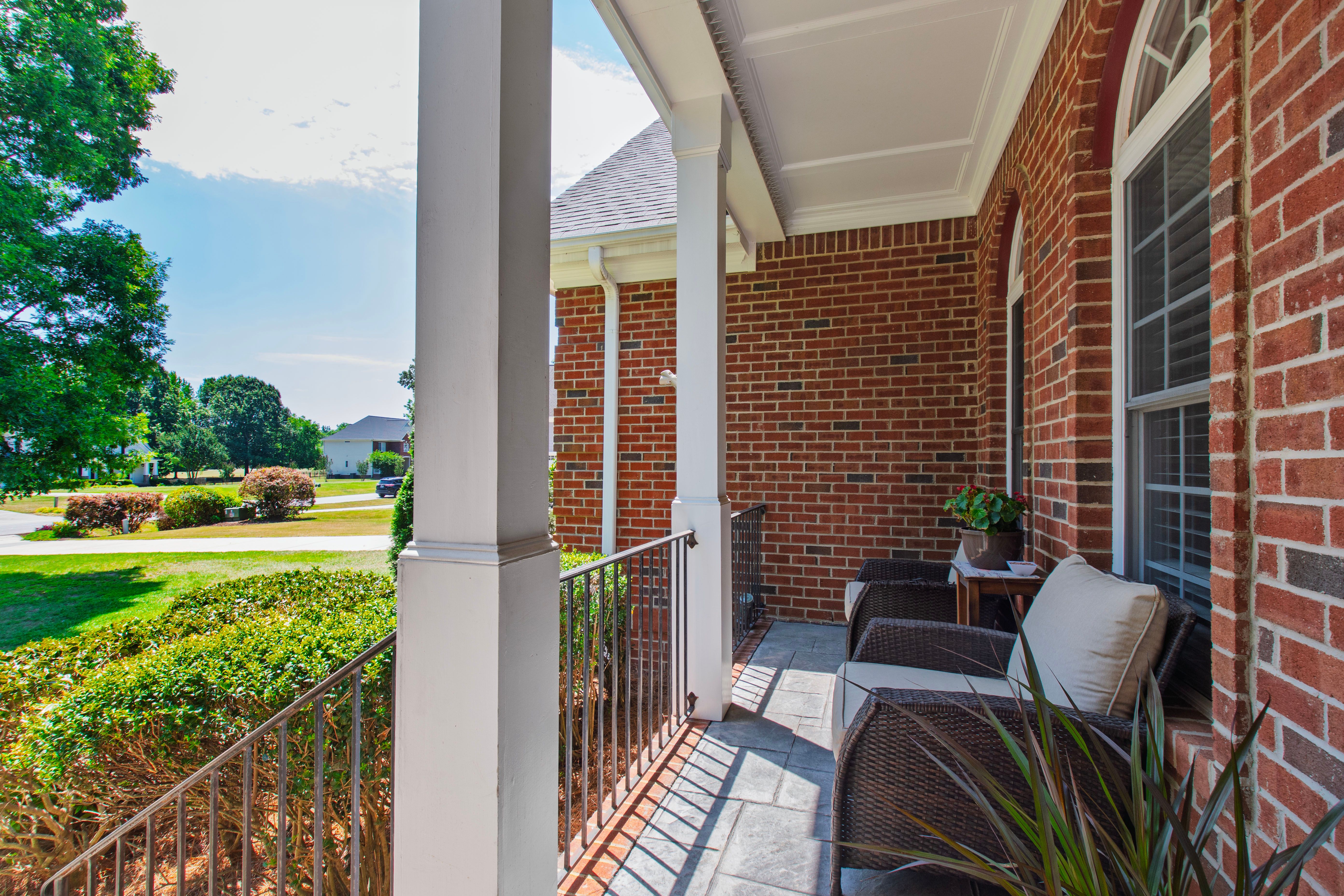  1305 Brook Hill Drive, Clayton, NC 27520 - 物件實景