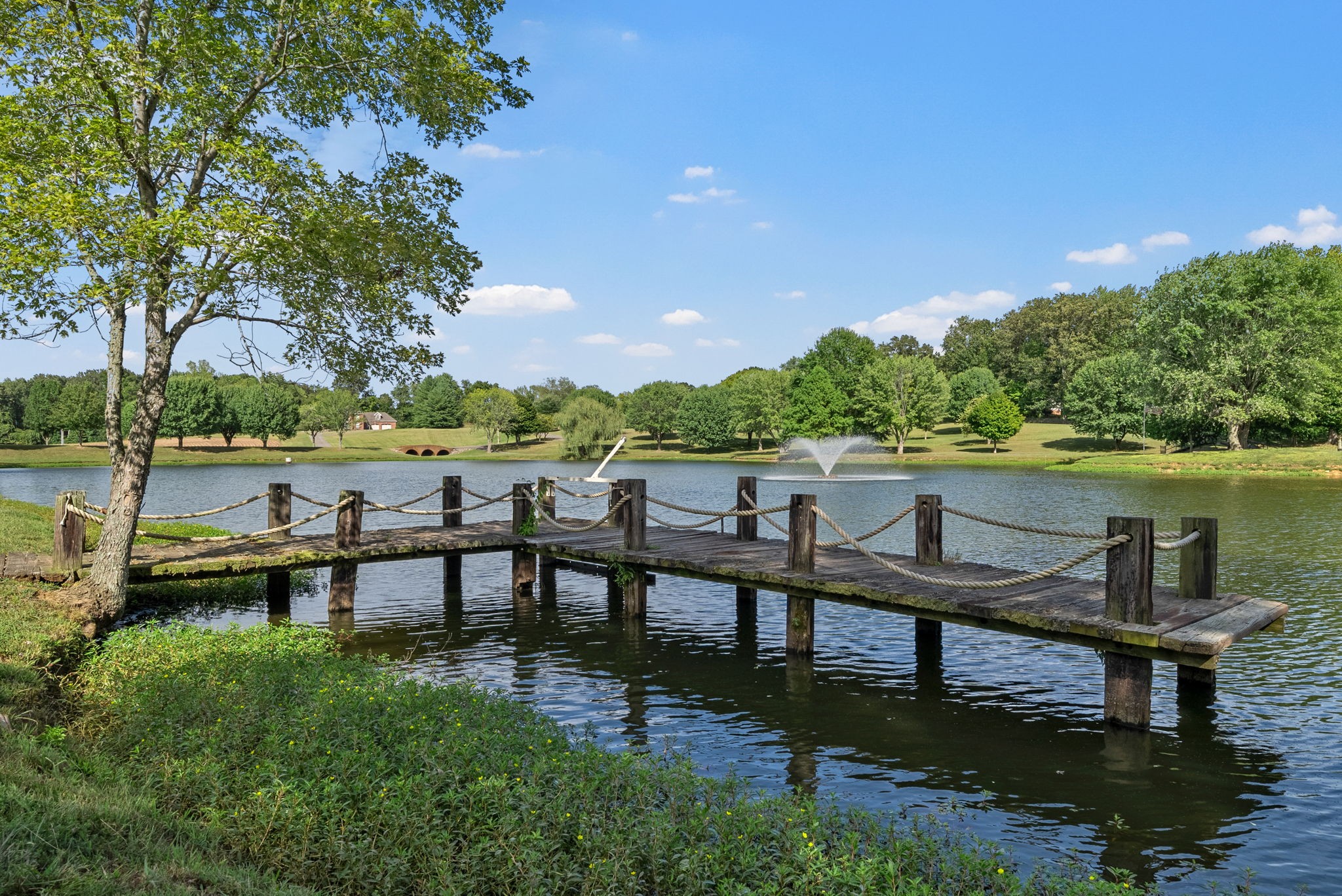 Clarksville, Tennessee, 37040, United States, 4 Bedrooms Bedrooms, ,4 BathroomsBathrooms,Residential,For Sale,1981354