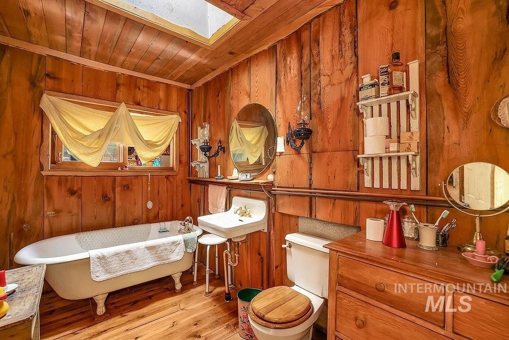 Riggins, Idaho, 83549, United States, 2 Bedrooms Bedrooms, ,1 BathroomBathrooms,Residential,For Sale,1826044
