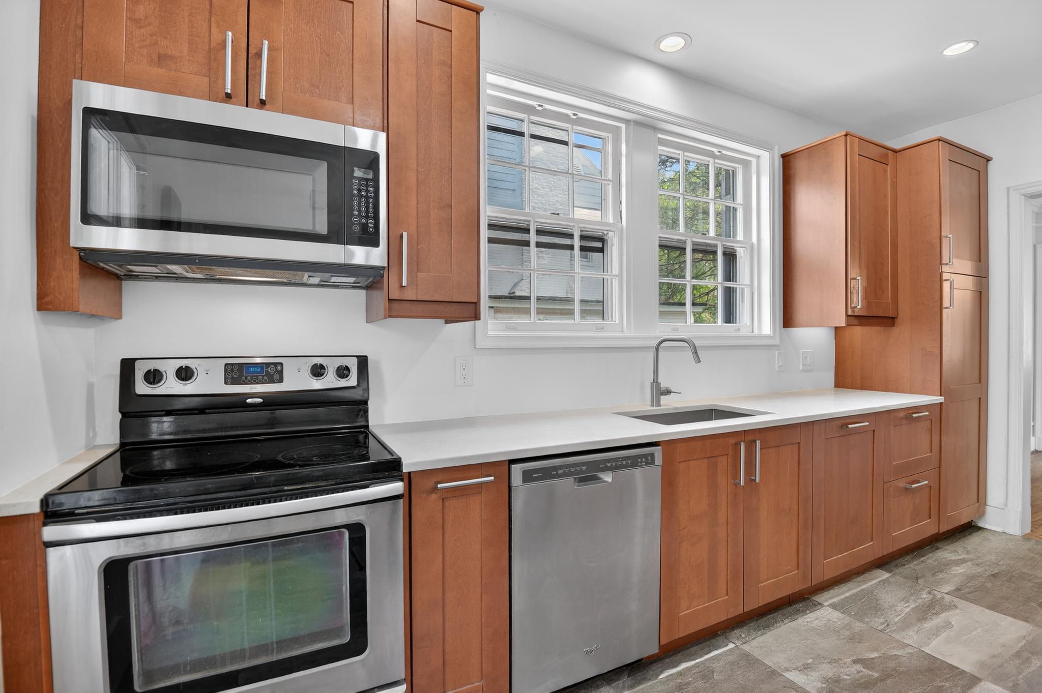  4305 Bradley Lane, Chevy Chase, MD, 20815 - 物件實景