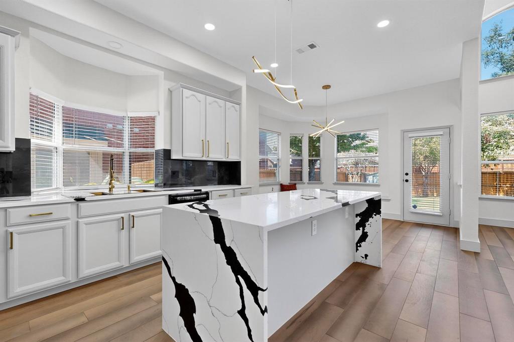 Frisco, Texas, 75033, United States, 5 Bedrooms Bedrooms, ,4 BathroomsBathrooms,Residential,For Sale,2005680