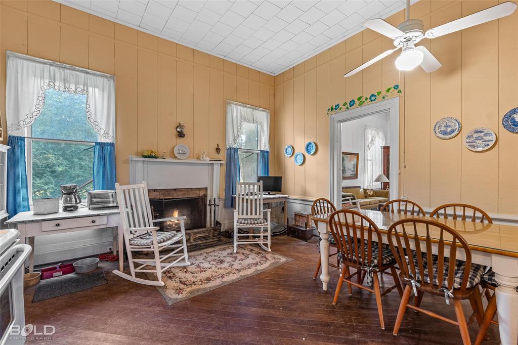 Gibsland, Louisiana, 71028, United States, 2 Bedrooms Bedrooms, ,1 BathroomBathrooms,Residential,For Sale,1939847