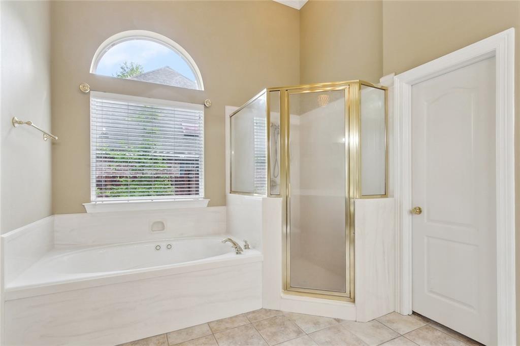 Mandeville, Louisiana, 70448, United States, 5 Bedrooms Bedrooms, ,4 BathroomsBathrooms,Residential,For Sale,1826456