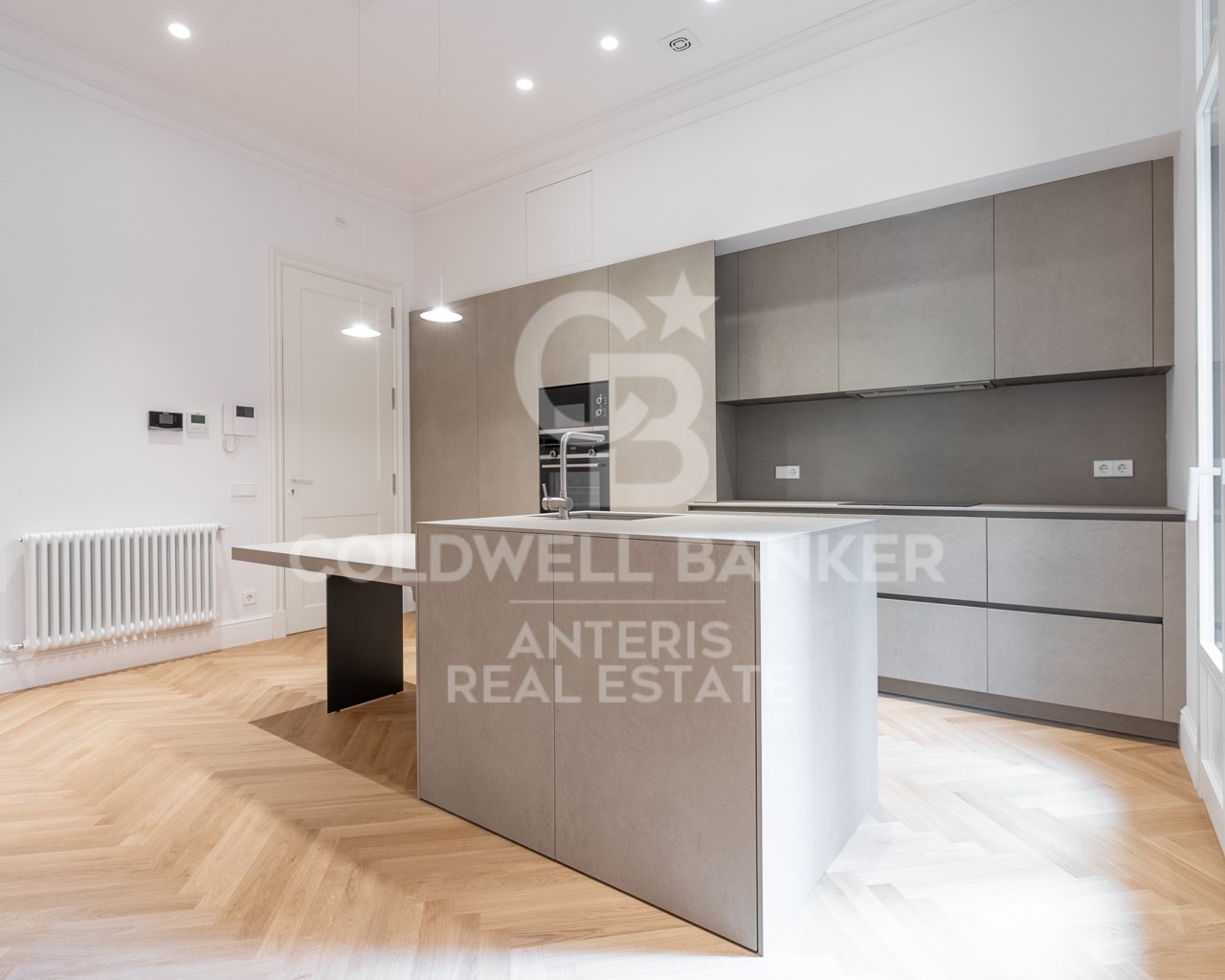 Barcelona, Barcelona, Ciutat Vella, El G?tic Barce, Barcelona, Catalonia, ES, 1 Bedroom Bedrooms, ,1 BathroomBathrooms,Residential,For Sale,Barcelona, Barcelona, Ciutat Vella, El G?tic Barce,1448570