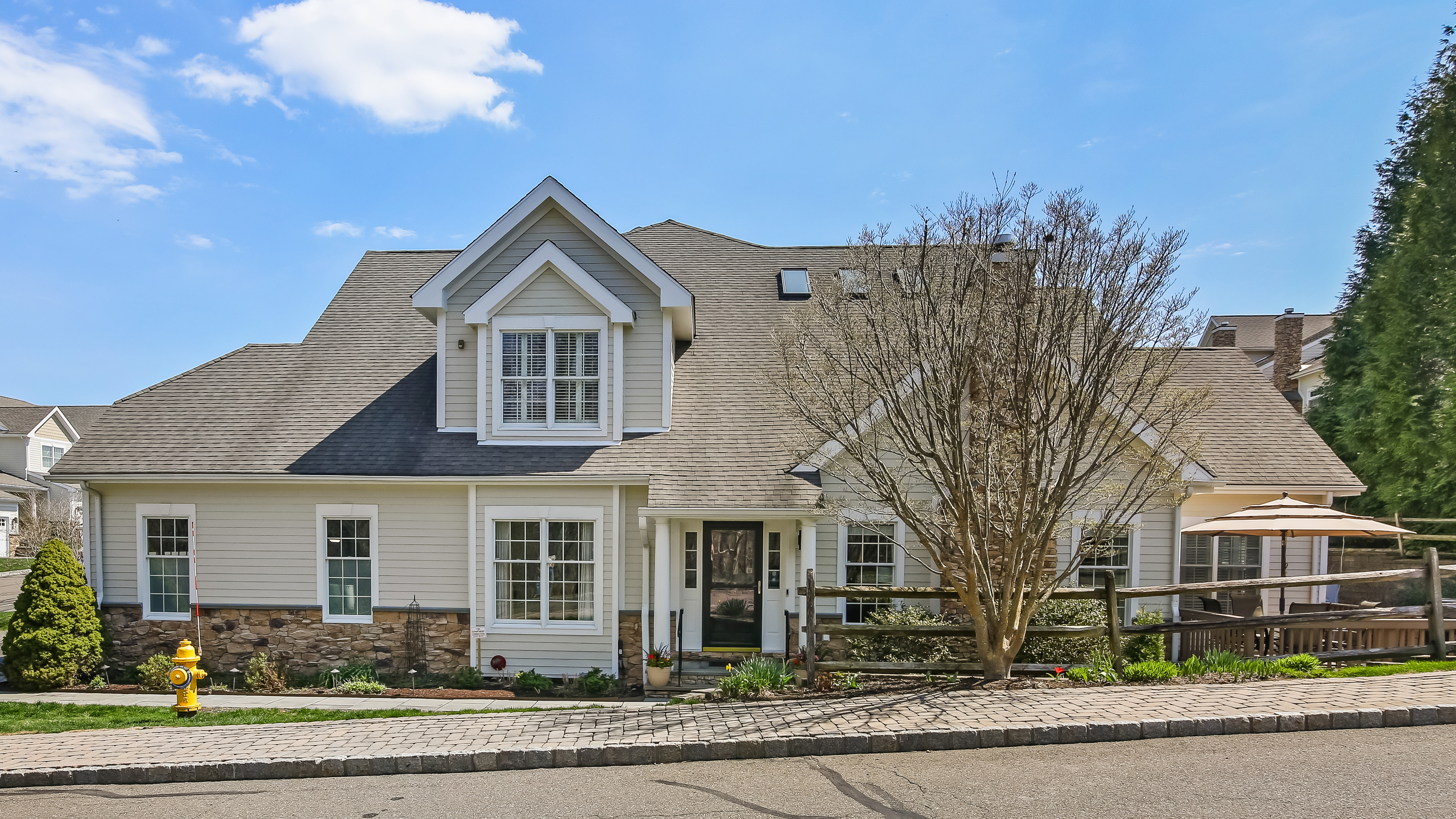  Gorgeous Turnkey End-Unit Condo in Ridgefield - 物件實景