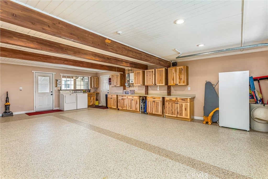 Nuevo, California, 92567, United States, 3 Bedrooms Bedrooms, ,2 BathroomsBathrooms,Residential,For Sale,1987094