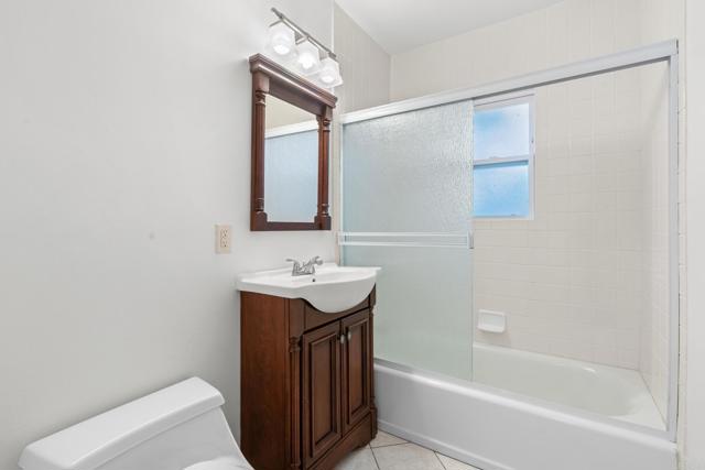 Ramona, California, 92065, United States, 6 Bedrooms Bedrooms, ,3 BathroomsBathrooms,Residential,For Sale,2013529