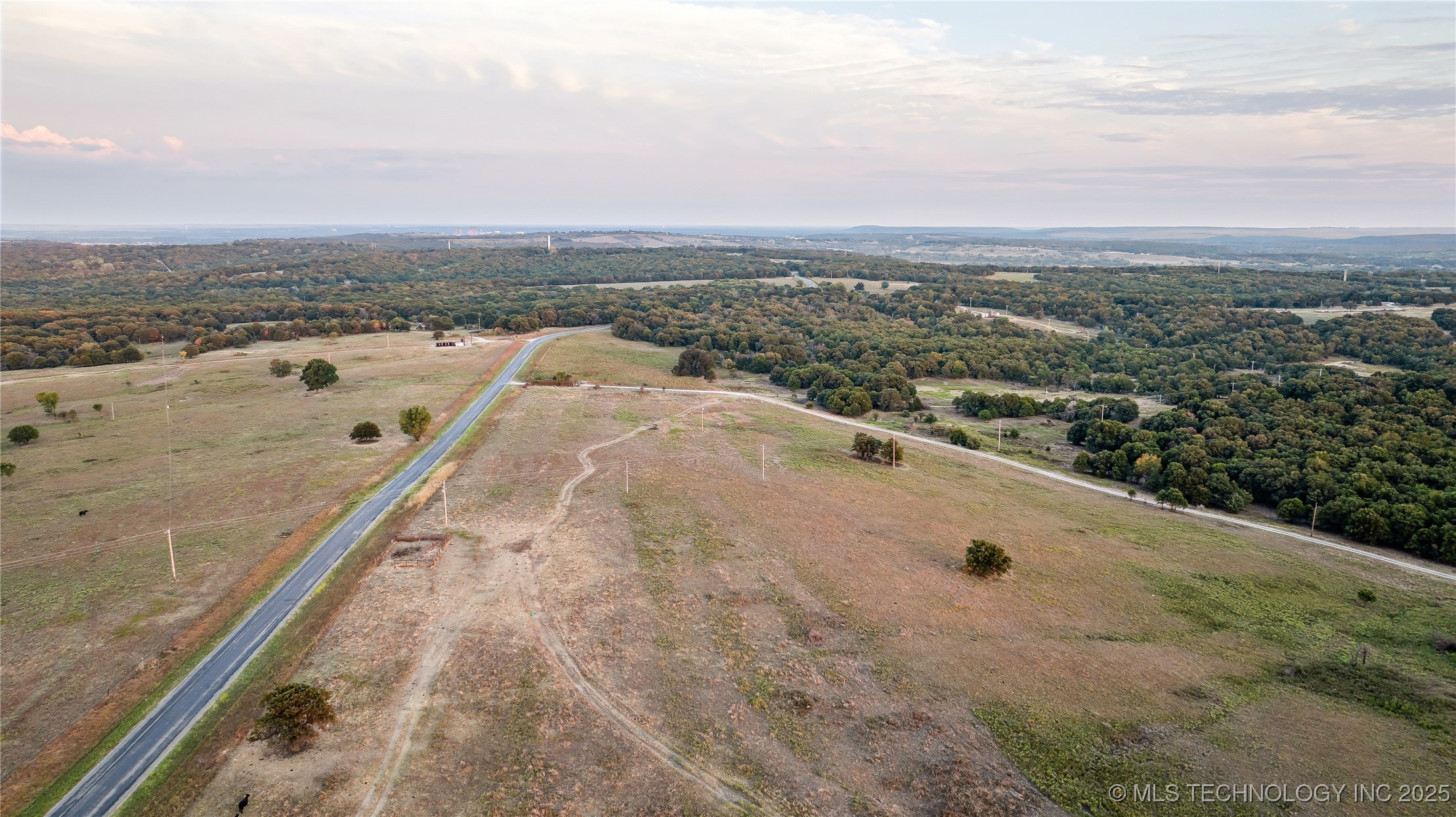 Bartlesville, Oklahoma, 74003, United States, ,Residential,For Sale,1963998