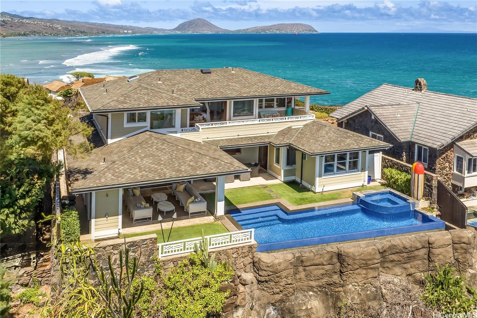 Honolulu, Hawaii, 96816, United States, 5 Bedrooms Bedrooms, ,6 BathroomsBathrooms,Residential,For Sale,1753214