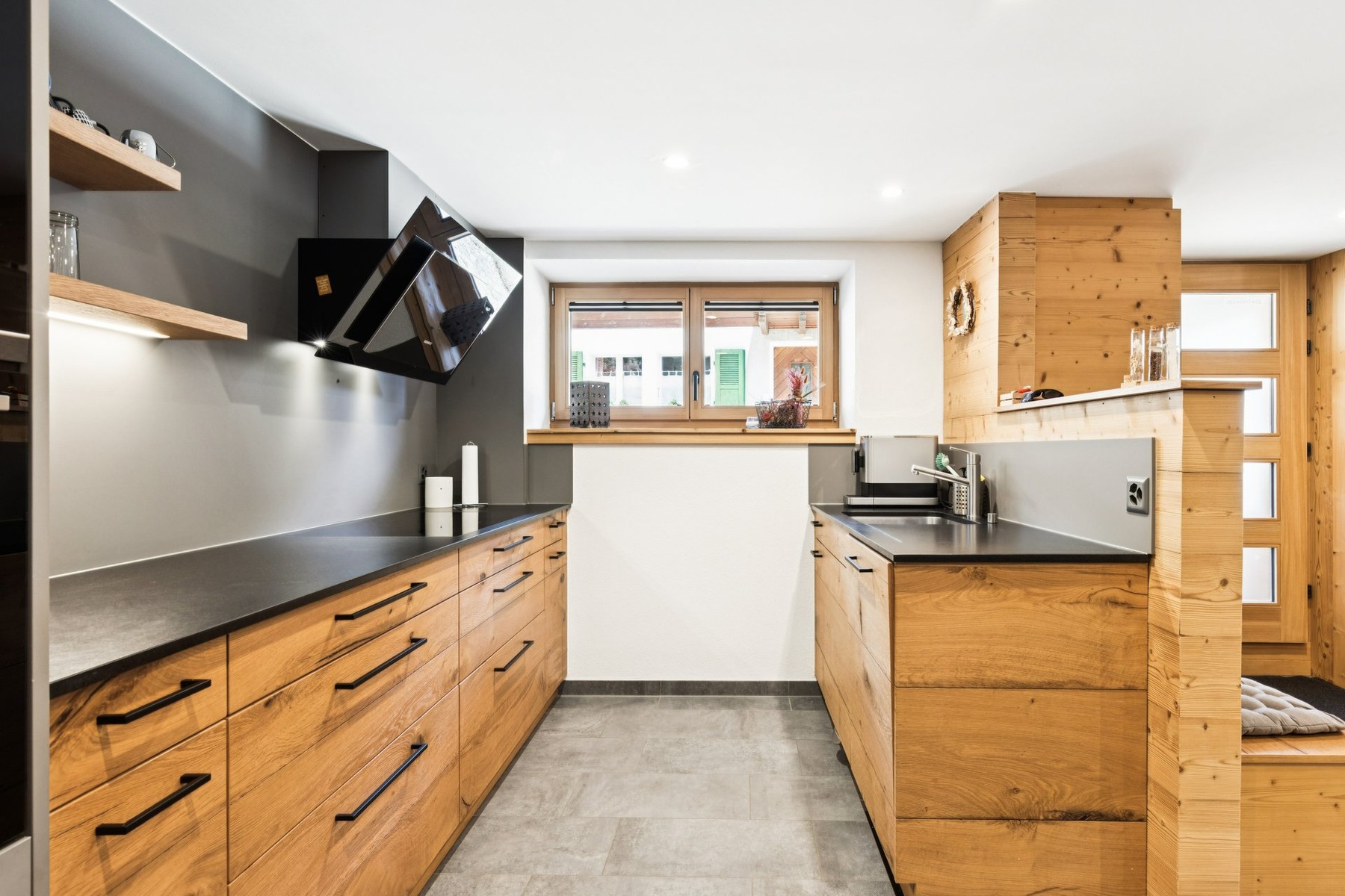  Authentic, fully renovated 4.5-room chalet - 物件實景