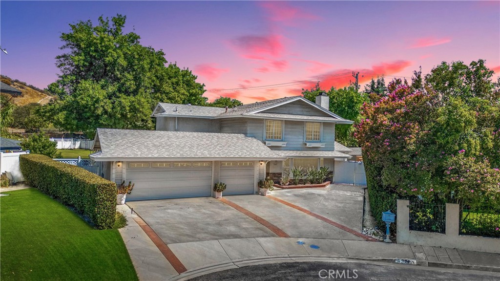 Newhall, California, 91321, United States, 5 Bedrooms Bedrooms, ,4 BathroomsBathrooms,Residential,For Sale,1940368