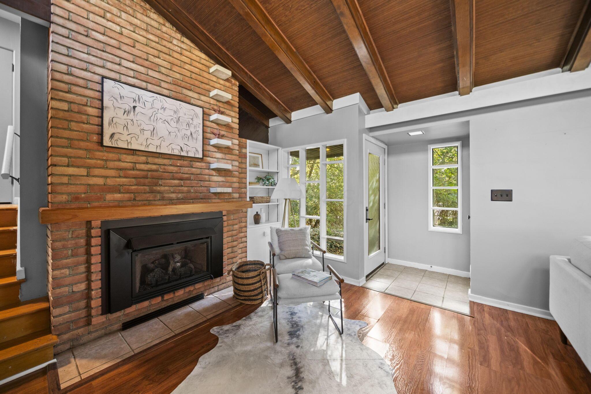 Columbus, Ohio, 43221, United States, 3 Bedrooms Bedrooms, ,4 BathroomsBathrooms,Residential,For Sale,1951333