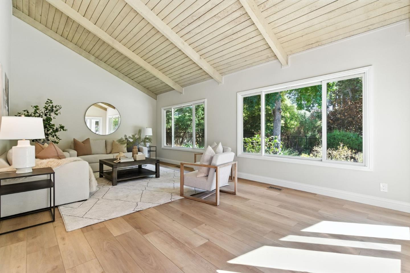 Saratoga, California, 95070, United States, 5 Bedrooms Bedrooms, ,3 BathroomsBathrooms,Residential,For Sale,1942184
