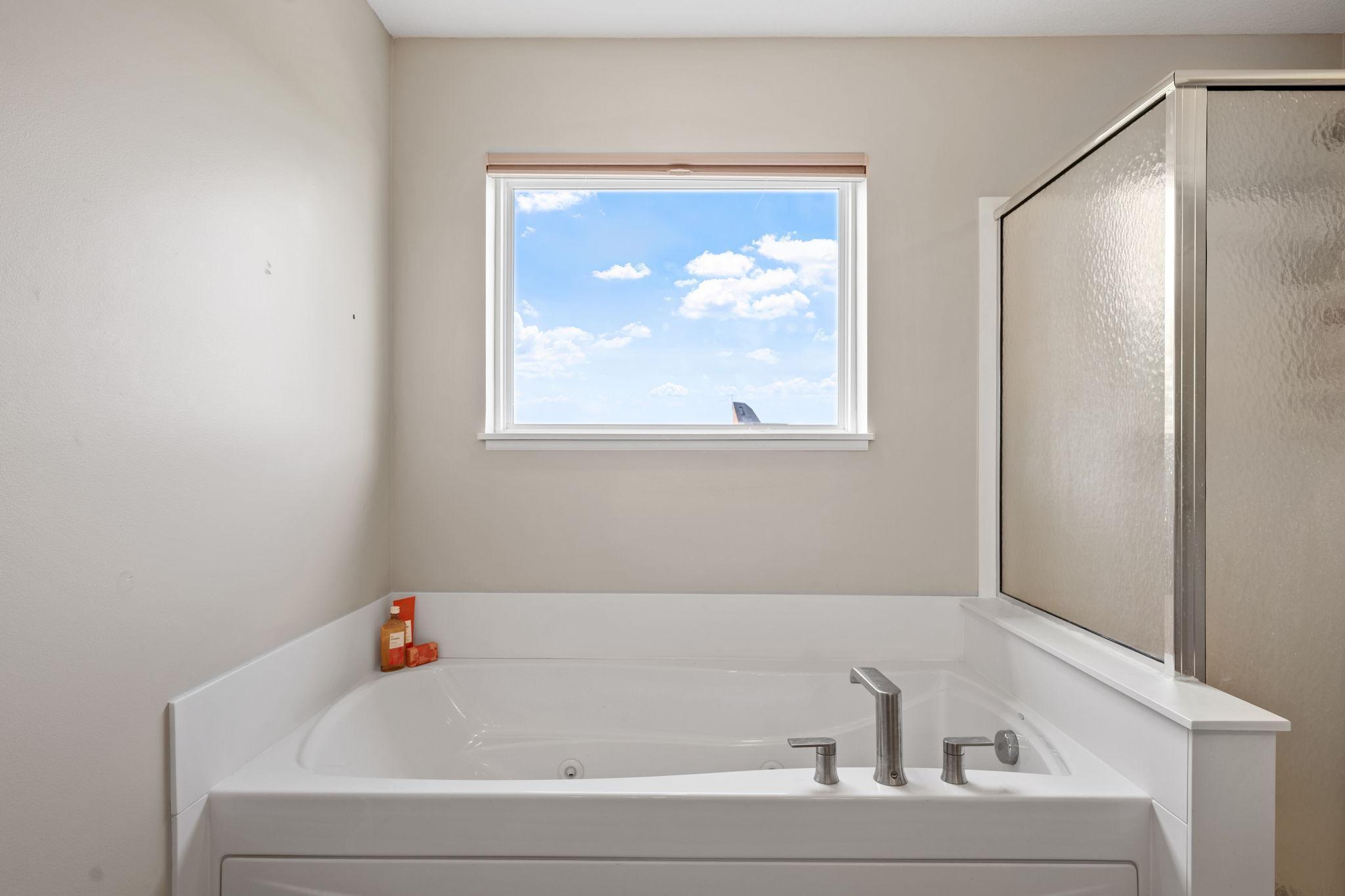 Lakeville, Minnesota, 55044, United States, 4 Bedrooms Bedrooms, ,3 BathroomsBathrooms,Residential,For Sale,1992013