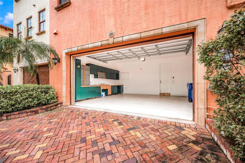 Fort Lauderdale, Florida, 33301, United States, 3 Bedrooms Bedrooms, ,4 BathroomsBathrooms,Residential,For Sale,1947110