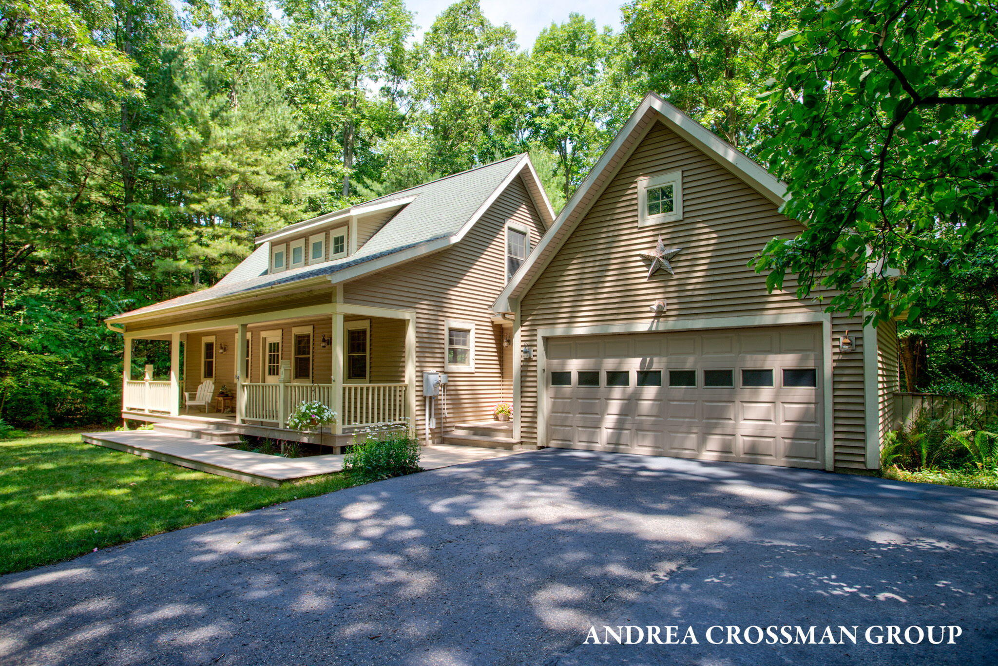 Saugatuck, Michigan, 49453, United States, 2 Bedrooms Bedrooms, ,2 BathroomsBathrooms,Residential,For Sale,1965484