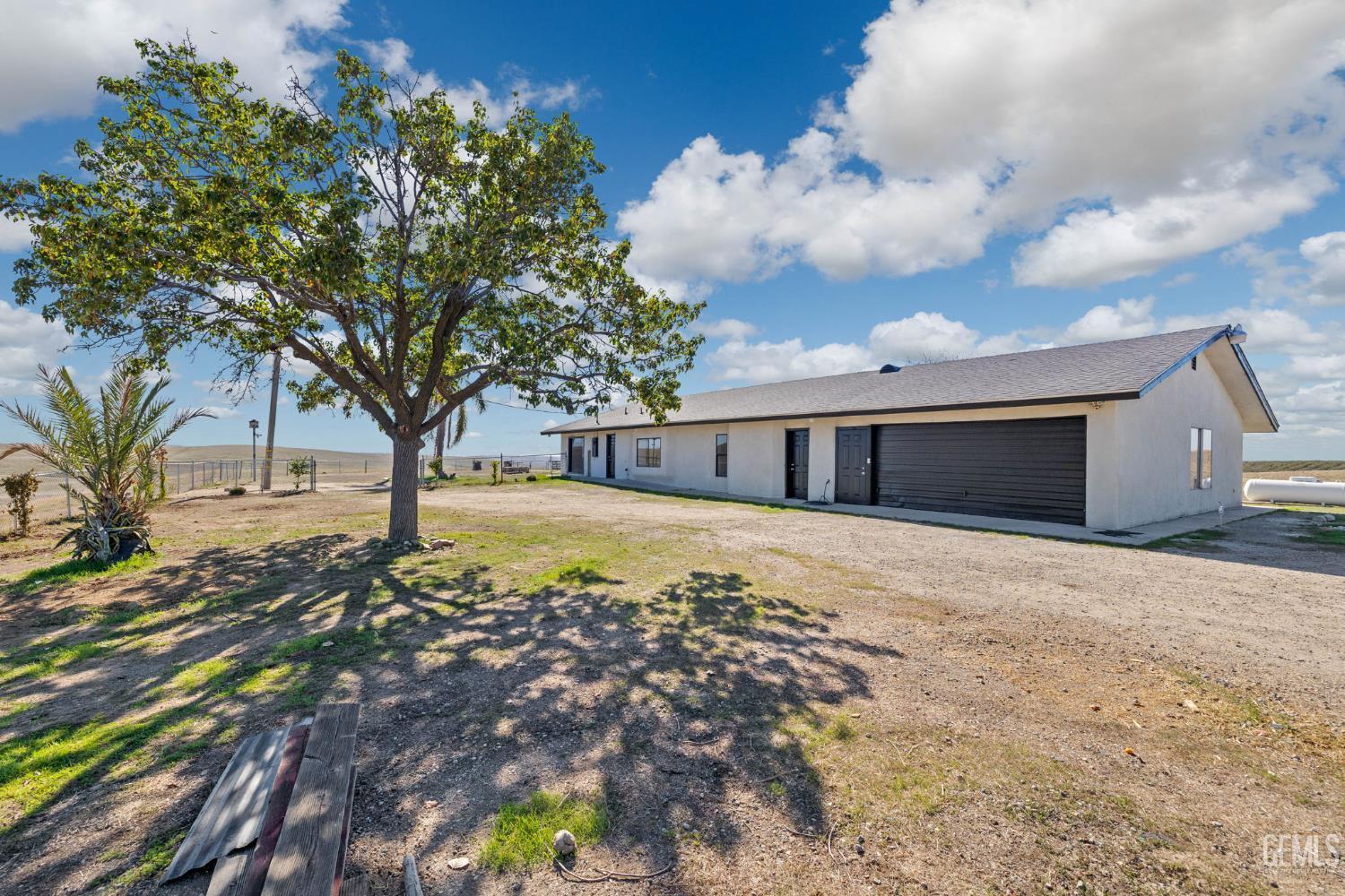 Mc Farland, California, 93250, United States, 3 Bedrooms Bedrooms, ,2 BathroomsBathrooms,Residential,For Sale,1994754