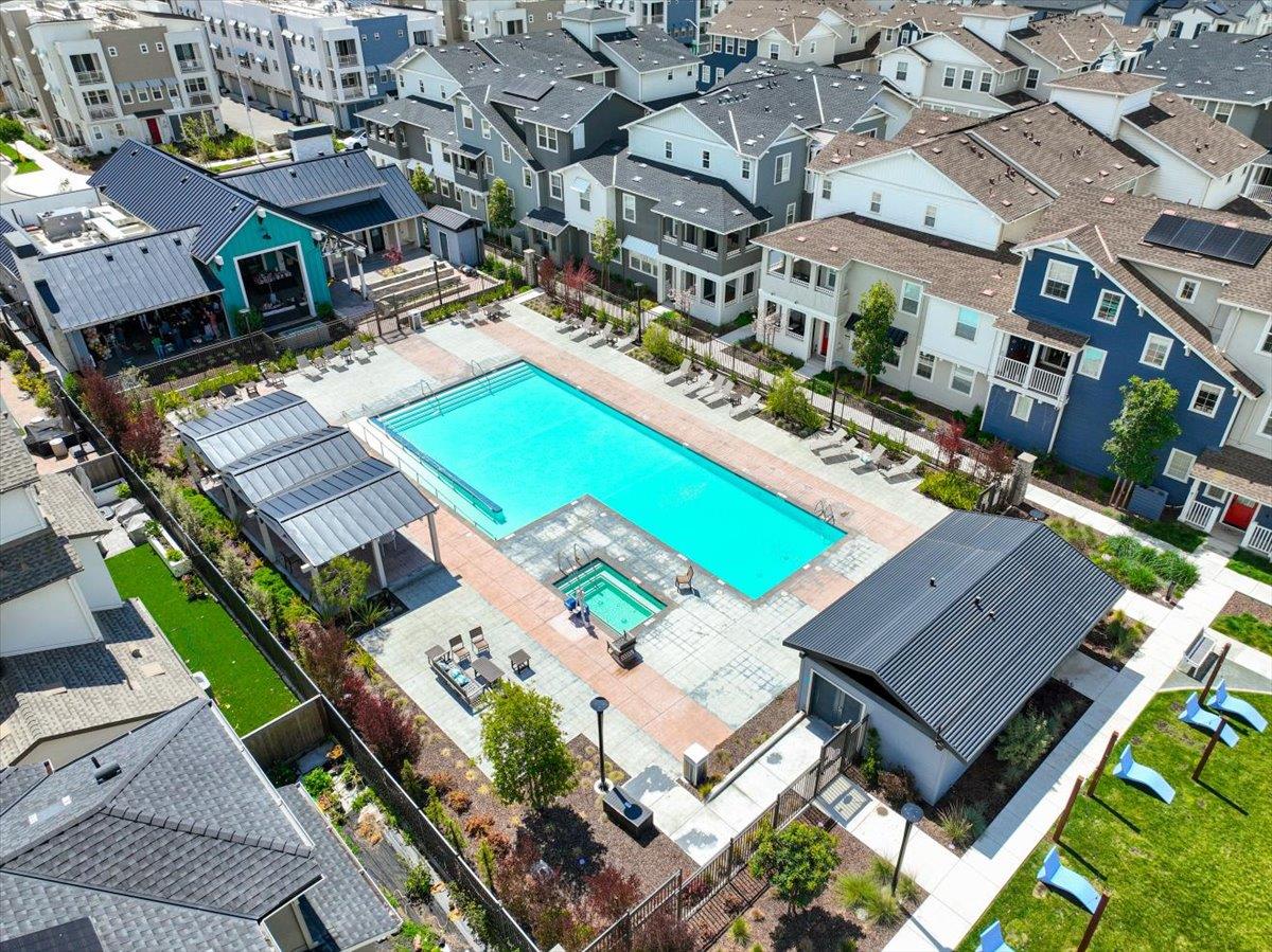 Newark, California, 94560, United States, 4 Bedrooms Bedrooms, ,4 BathroomsBathrooms,Residential,For Sale,1926207