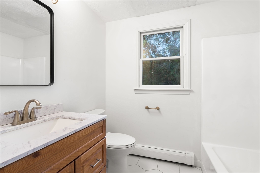 Mashpee, Massachusetts, 02649, United States, 3 Bedrooms Bedrooms, ,2 BathroomsBathrooms,Residential,For Sale,1963928