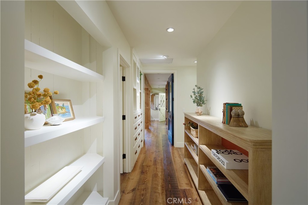 Newport Beach, California, 92660, United States, 4 Bedrooms Bedrooms, ,3 BathroomsBathrooms,Residential,For Sale,1927269