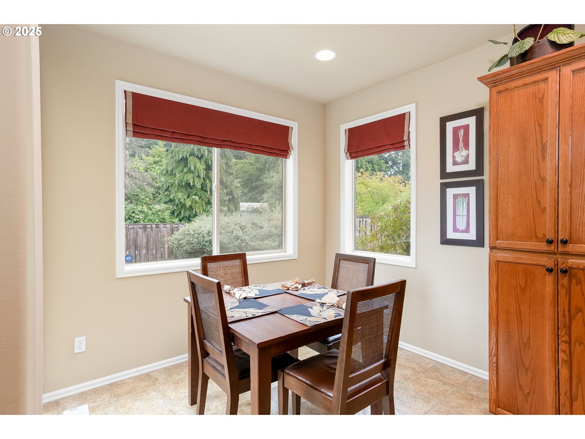 Albany, Oregon, 97321, United States, 3 Bedrooms Bedrooms, ,2 BathroomsBathrooms,Residential,For Sale,1925362