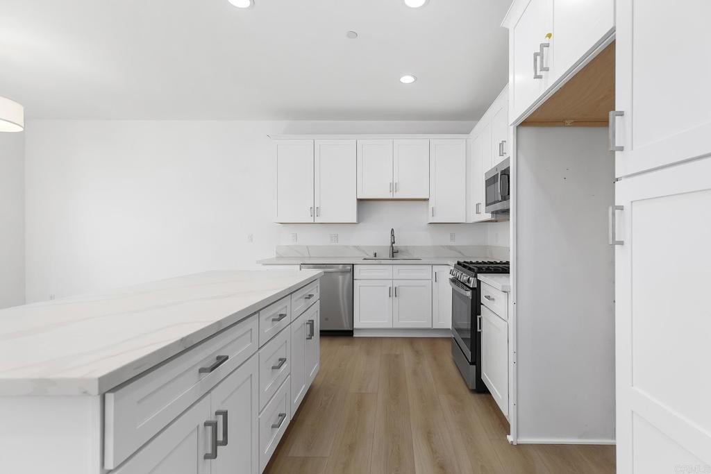 Lemon Grove, California, 91945, United States, 3 Bedrooms Bedrooms, ,3 BathroomsBathrooms,Residential,For Sale,1925482